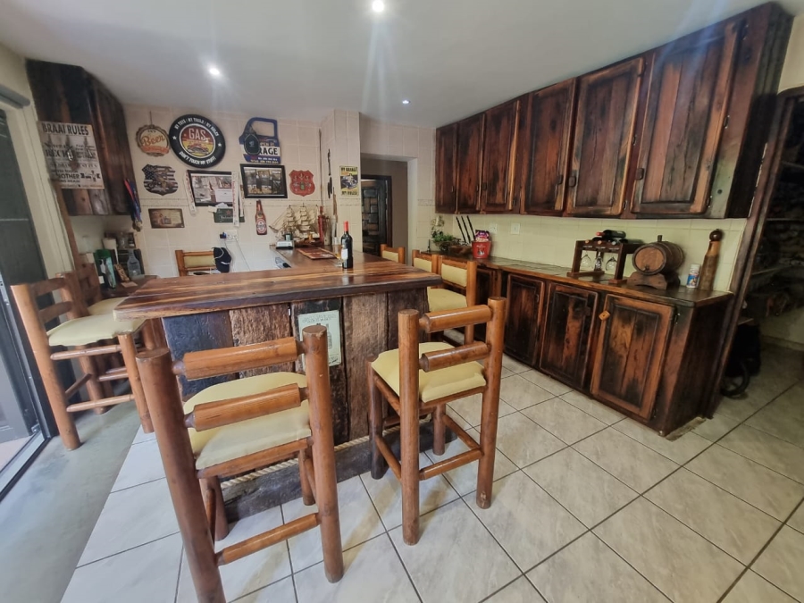 4 Bedroom Property for Sale in Buffelspoort Eco Estate North West